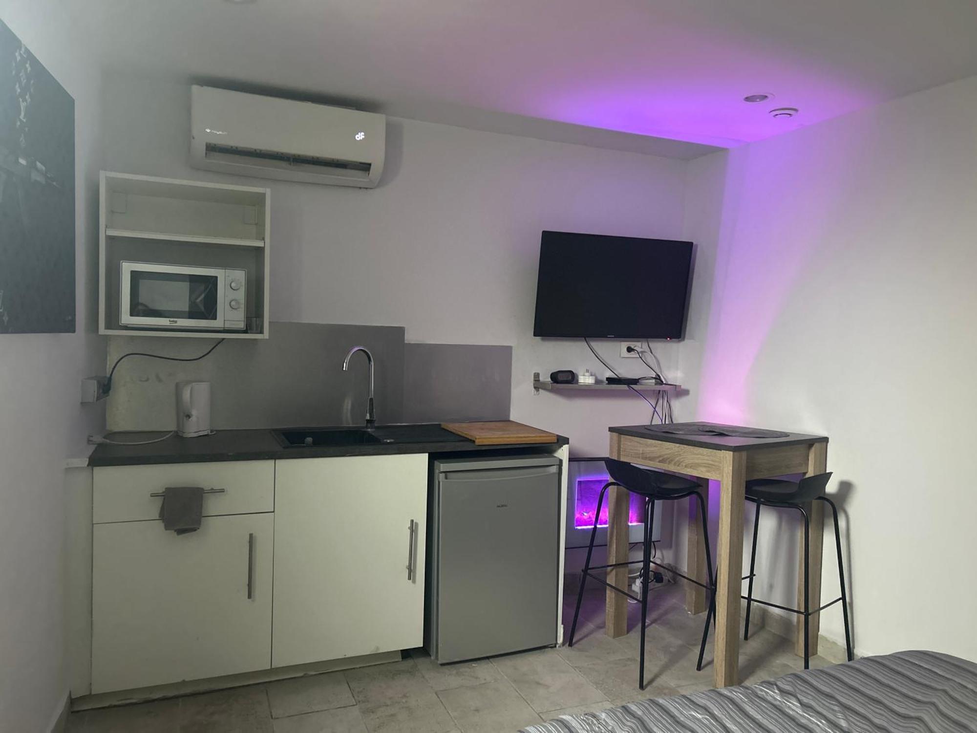 Le Studio De Lucie Villeurbanne Luaran gambar